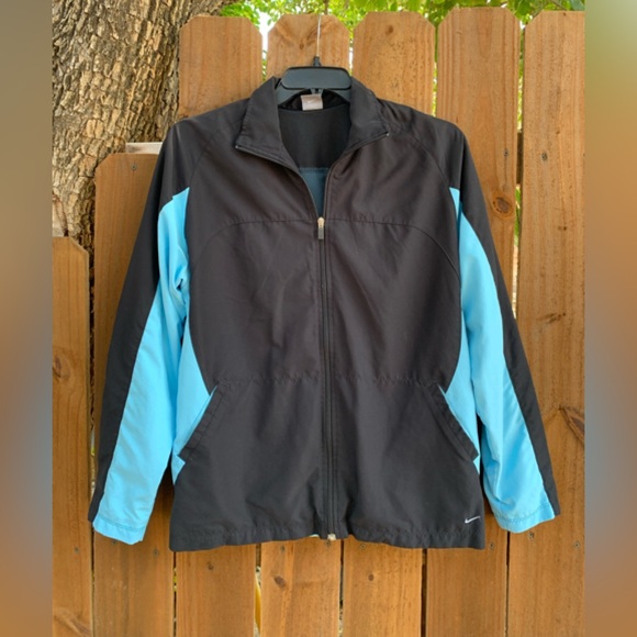 Nike windbreaker size XL 16-18. - Picture 1 of 7